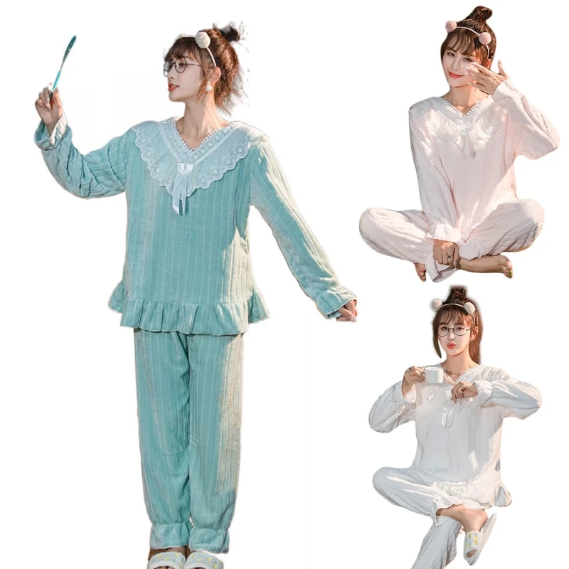 Women Warm Coral Velvet Pajamas Set Long Sleeve V-Neck Lace Splicing Bowknot Tops Loose Pants Ruffles Striped Sleepwear
Women Warm Coral Velvet Pajamas Set Long Sleeve V-Neck Lace Splicing Bowknot Tops Loose Pants Ruffles Striped Sleepwear