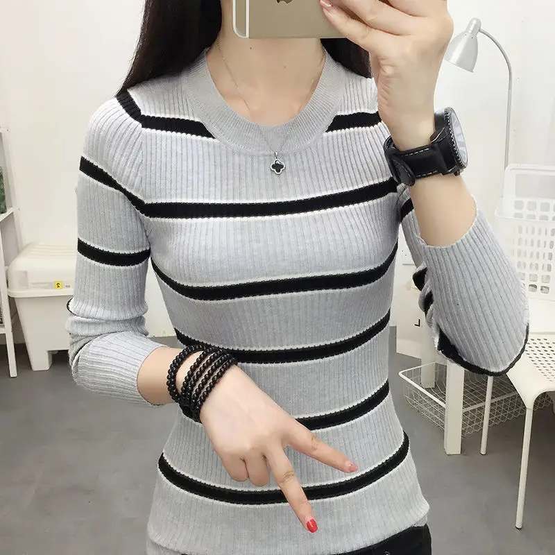 Autumn and winter new 2020 versatile striped knitted round neck top slim fit with sweater long sleeve bottom coat
Autumn and winter new 2020 versatile striped knitted round neck top slim fit with sweater long sleeve bottom coat