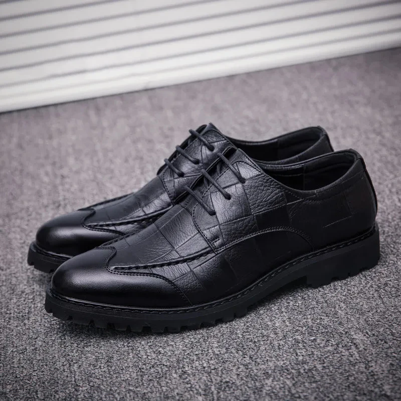 Men's Leather Shoes Personalized Fashion New Black Thick Soled Increased Wear-Resistant Casual Shoes Business Dress Shoes
Men's Leather Shoes Personalized Fashion New Black Thick Soled Increased Wear-Resistant Casual Shoes Business Dress Shoes