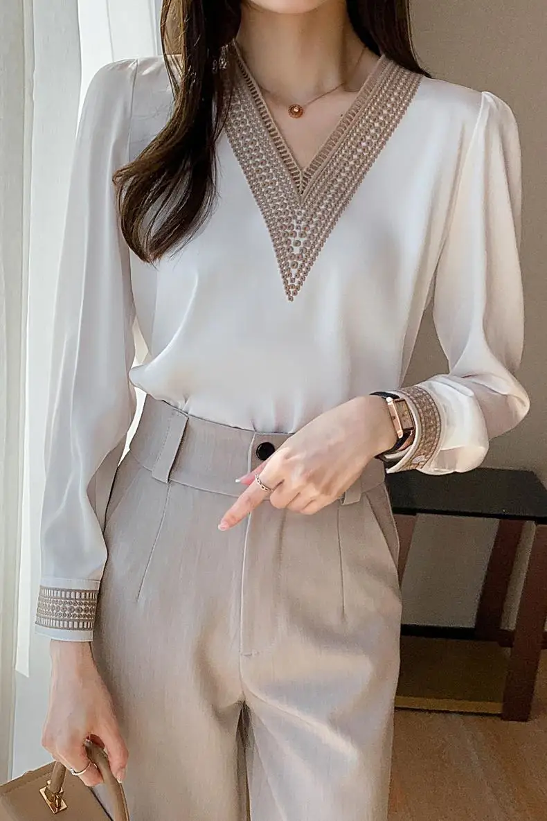 Lace V-neck white shirt women long-sleeved spring 2021 new all-match chiffon shirt top OL professional shirt
Lace V-neck white shirt women long-sleeved spring 2021 new all-match chiffon shirt top OL professional shirt