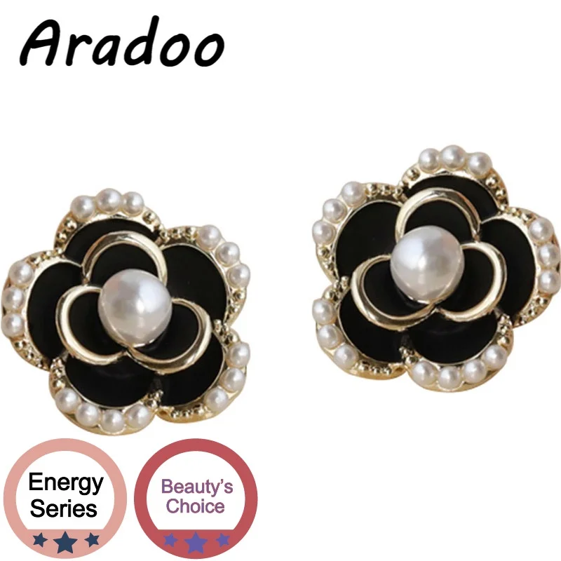 ARADOO Camellia S925 Silver Needle Pearl Stud Earrings Retro Temperament Light Luxury Romantic Versailles Earrings
ARADOO Camellia S925 Silver Needle Pearl Stud Earrings Retro Temperament Light Luxury Romantic Versailles Earrings