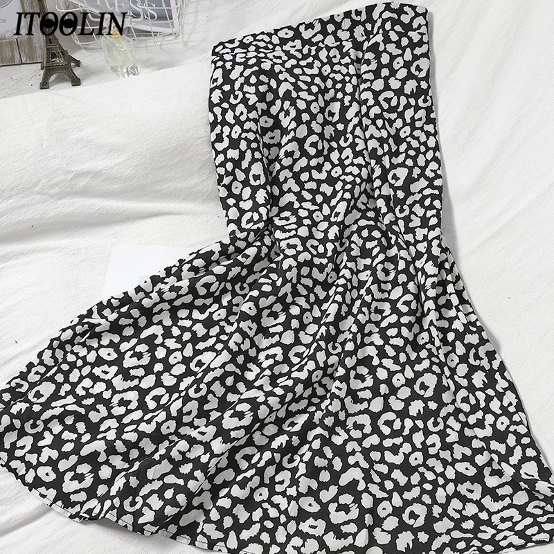 ITOOLIN 2021 Spring Cute Floral Leopard Printed Midi Skirt Women Slim High Waist A Line Chiffon Skirt Saias Mulher Bottom
ITOOLIN 2021 Spring Cute Floral Leopard Printed Midi Skirt Women Slim High Waist A Line Chiffon Skirt Saias Mulher Bottom