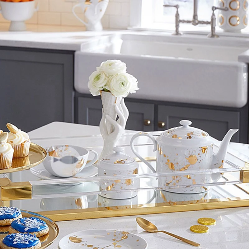 White Ceramic Hand Holds Ice Cream Ornaments Cute Mini Vase Candle Holder Dining Desktop Decoration Storage Home Decor
White Ceramic Hand Holds Ice Cream Ornaments Cute Mini Vase Candle Holder Dining Desktop Decoration Storage Home Decor