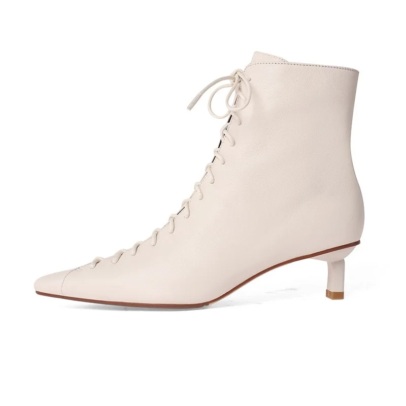 Designer shoes women luxury 2020 autumn winter real genuine leather pointed toe lace up medium heels zipper martin ankle boots 
Designer shoes women luxury 2020 autumn winter real genuine leather pointed toe lace up medium heels zipper martin ankle boots