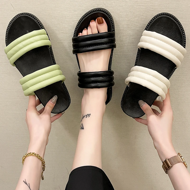 Slippers Women Summer Luxury Slides Flat Shoes Female Lady Med Pantofle Designer Girl Soft 2021 Scandals Rubber Rome PU Slippers
Slippers Women Summer Luxury Slides Flat Shoes Female Lady Med Pantofle Designer Girl Soft 2021 Scandals Rubber Rome PU Slippers