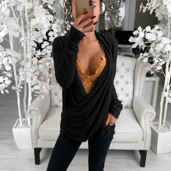 Spring Oufisun Autumn Casual Solid Women t Shirt Sexy Splicing Deep v Neck Long Sleeve Ladies Tops T-shirt 2020 Womens Clothing
Spring Oufisun Autumn Casual Solid Women t Shirt Sexy Splicing Deep v Neck Long Sleeve Ladies Tops T-shirt 2020 Womens Clothing