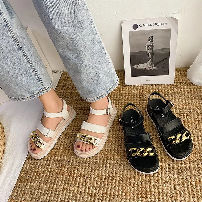 One-word buckle thick-soled sandals female net red 2021 new gold chain Roman shoes summer seaside leaky toe beach shoes
One-word buckle thick-soled sandals female net red 2021 new gold chain Roman shoes summer seaside leaky toe beach shoes