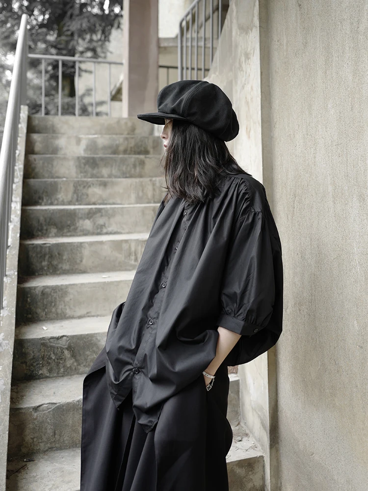 SuperAen 2021 Korean Chic Fashion Stand Collar Half Sleeve White Black Women Shirts Summer Batwing Sleeve Loose Tops Blouse
SuperAen 2021 Korean Chic Fashion Stand Collar Half Sleeve White Black Women Shirts Summer Batwing Sleeve Loose Tops Blouse