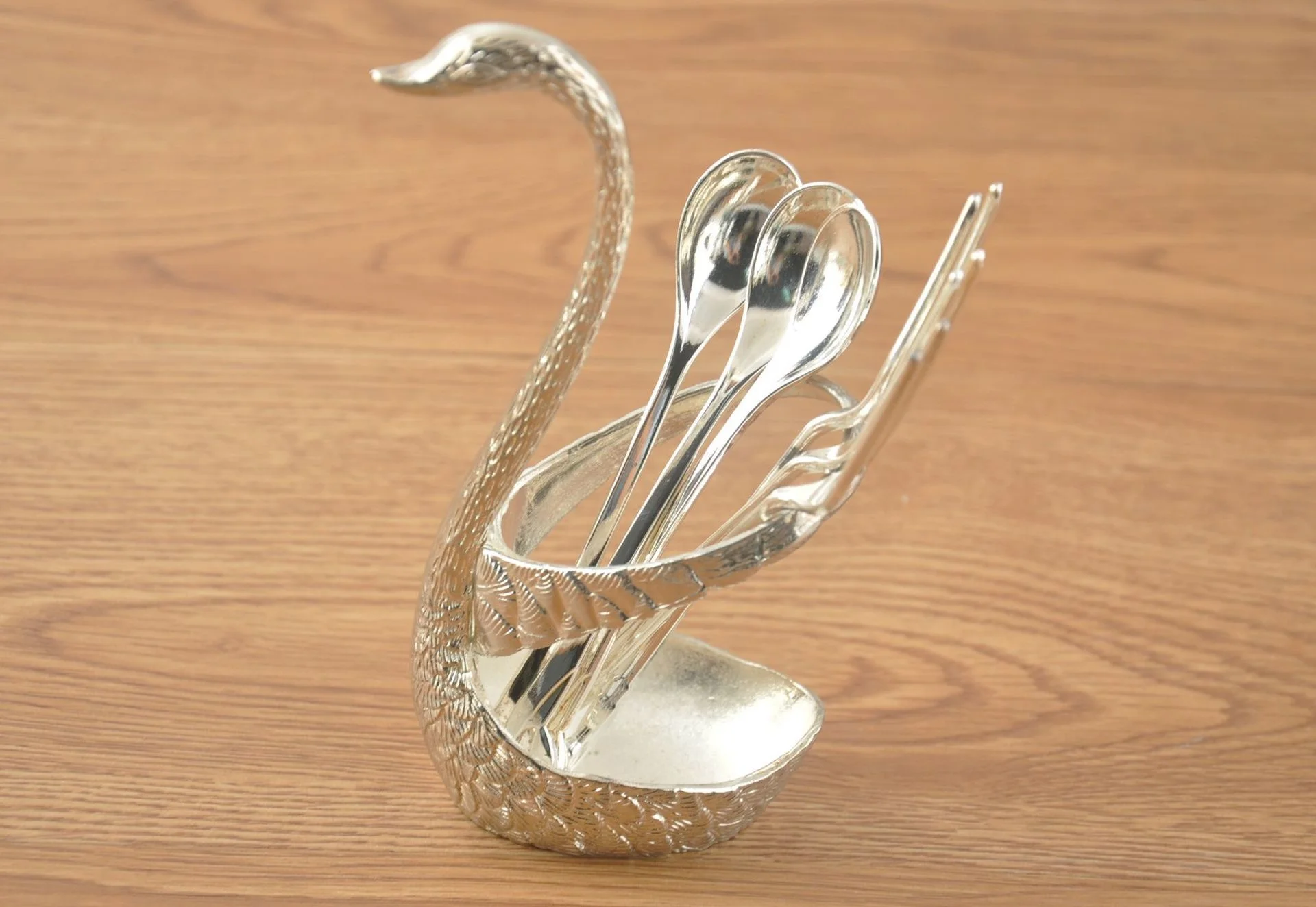 Creative Stainless Steel Cygnus Fruit Fork Set Zinc Alloy Swan Kitchen Gift Tableware Coffee Spoon dinner set tableware
Creative Stainless Steel Cygnus Fruit Fork Set Zinc Alloy Swan Kitchen Gift Tableware Coffee Spoon dinner set tableware