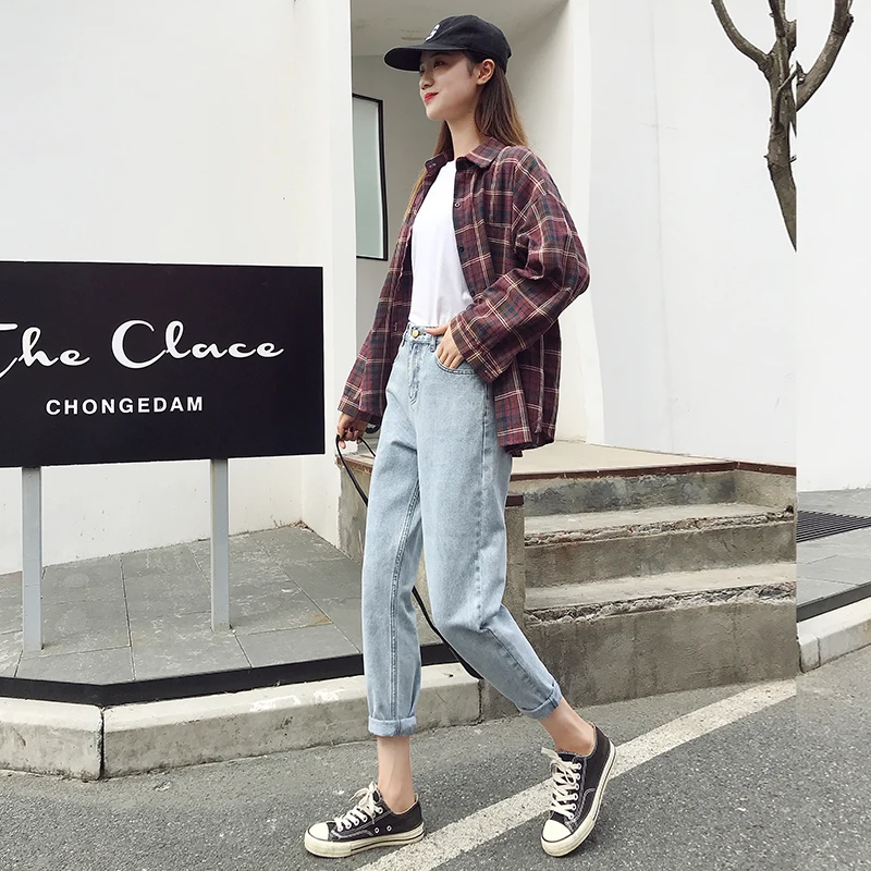 Casual Denim Women Pants Loose Style Straight Trousers High Waist Female Streetwear Trousers Women Long Pants blue Harem pants
Casual Denim Women Pants Loose Style Straight Trousers High Waist Female Streetwear Trousers Women Long Pants blue Harem pants