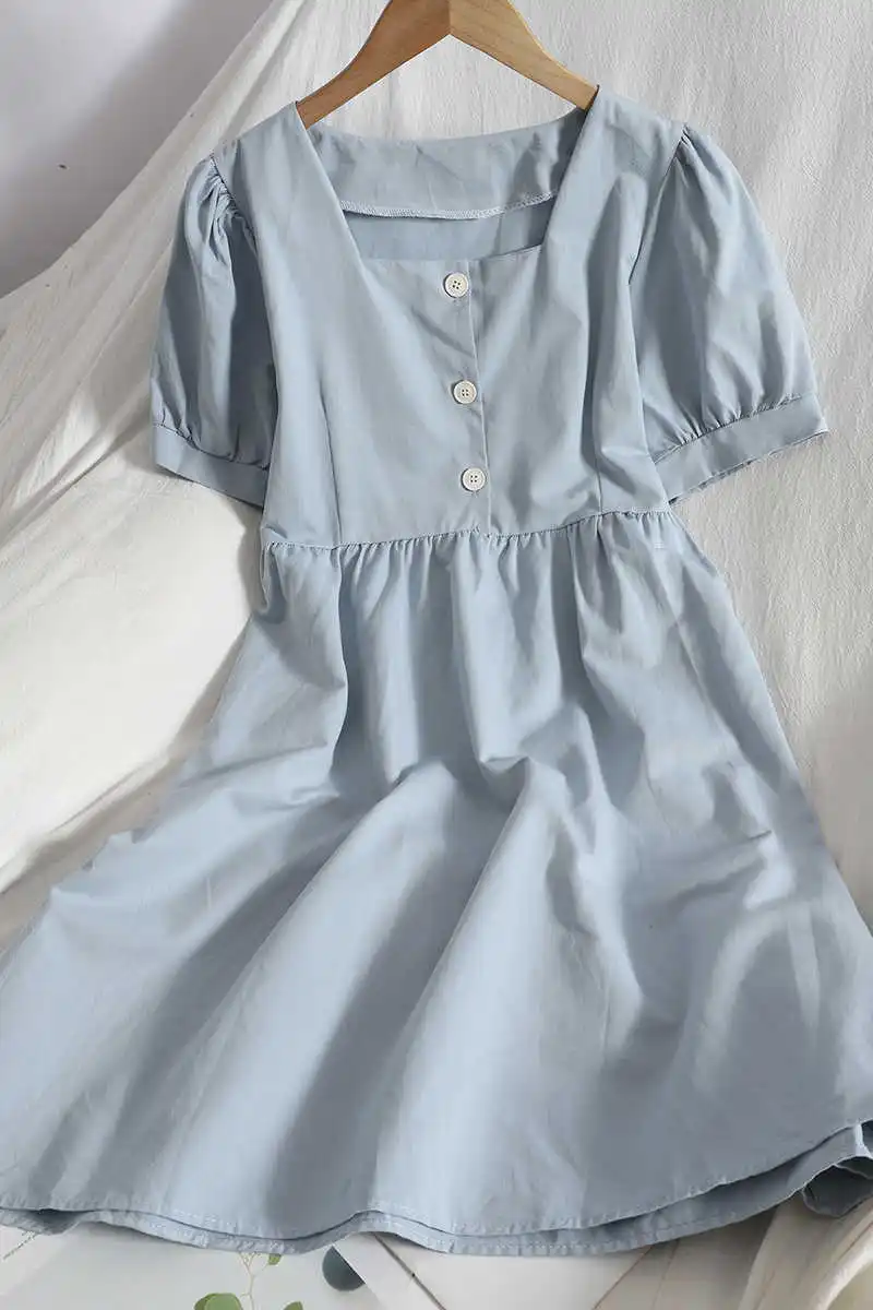 Solid color versatile A-line skirt shows thin temperament Korean square collar dress summer new breasted bubble sleeve skirt
Solid color versatile A-line skirt shows thin temperament Korean square collar dress summer new breasted bubble sleeve skirt