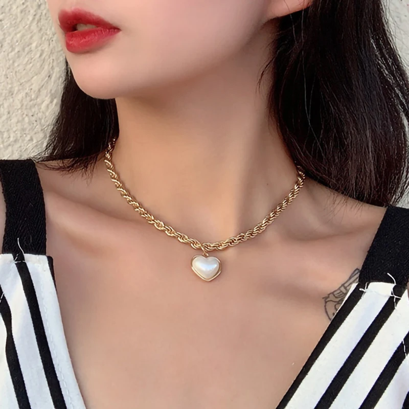 IngeSight.Z Simulated Pearl Love Heart Pendant Necklaces Kpop Twisted Metal Rope Chain Choker Necklaces for Women Neck Jewelry
IngeSight.Z Simulated Pearl Love Heart Pendant Necklaces Kpop Twisted Metal Rope Chain Choker Necklaces for Women Neck Jewelry