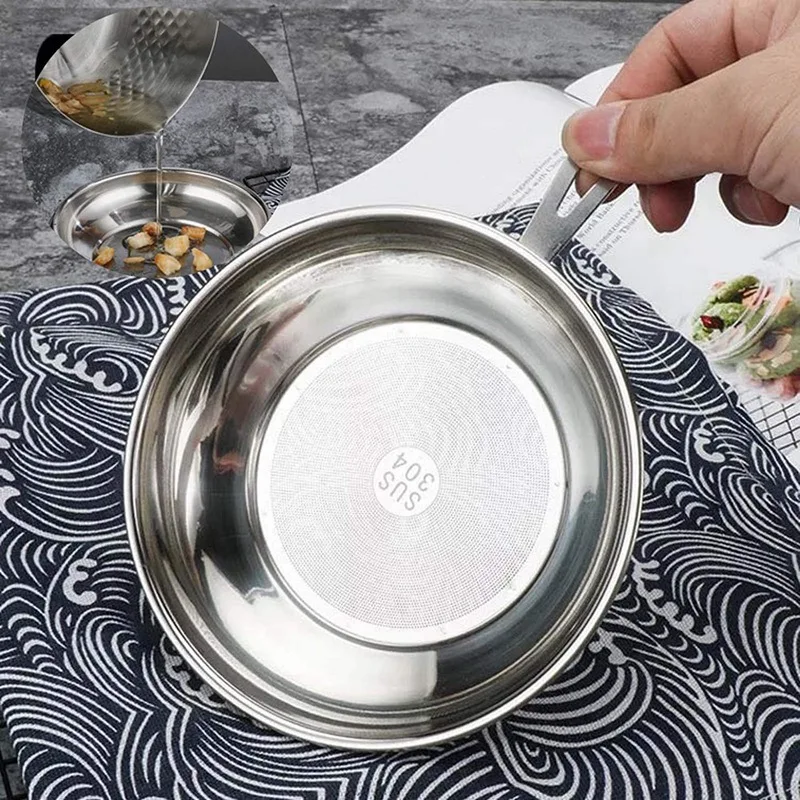 Bacon Grease Container with Strainer, Stainless Steel Gravy Oil Grease Soup Separator for Storing Fats, 1.1L (1 PCS)
Bacon Grease Container with Strainer, Stainless Steel Gravy Oil Grease Soup Separator for Storing Fats, 1.1L (1 PCS)