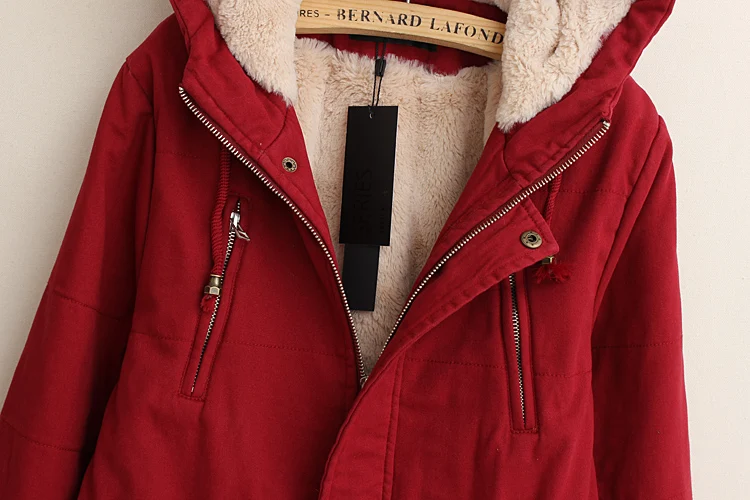 New women 's sweet pure color stitching the add velvet cotton - padded thanks, fashion girls keep warm the waist hooded coat
New women 's sweet pure color stitching the add velvet cotton - padded thanks, fashion girls keep warm the waist hooded coat