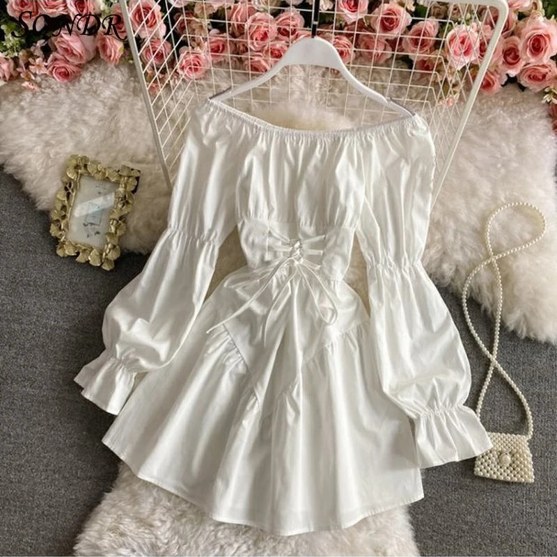 Early Autumn Dress 2021 Retro Gothic Women White Black Bandage Mini Dress Sexy Off Shoulder Puff Sleeve Korean Vestidos 
Early Autumn Dress 2021 Retro Gothic Women White Black Bandage Mini Dress Sexy Off Shoulder Puff Sleeve Korean Vestidos
