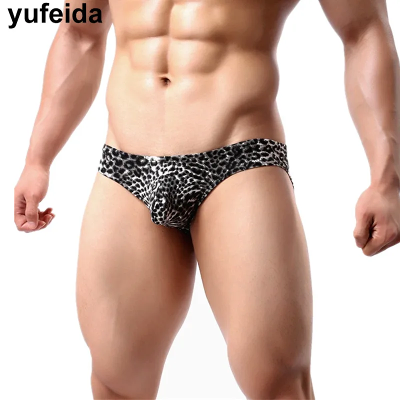 Sexy Men Underwear Leopard Print Briefs Shorts Bulge Pouch Breathable Underpants Male Gay Sissy Panties Sexy Lingerie U Convex
Sexy Men Underwear Leopard Print Briefs Shorts Bulge Pouch Breathable Underpants Male Gay Sissy Panties Sexy Lingerie U Convex