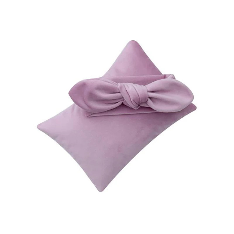 2Pcs/Set Newborn Photography Prop Infant Headband +Pillow Set Studio Photo Shoot Baby Pillow Room Decor Accessories
2Pcs/Set Newborn Photography Prop Infant Headband +Pillow Set Studio Photo Shoot Baby Pillow Room Decor Accessories