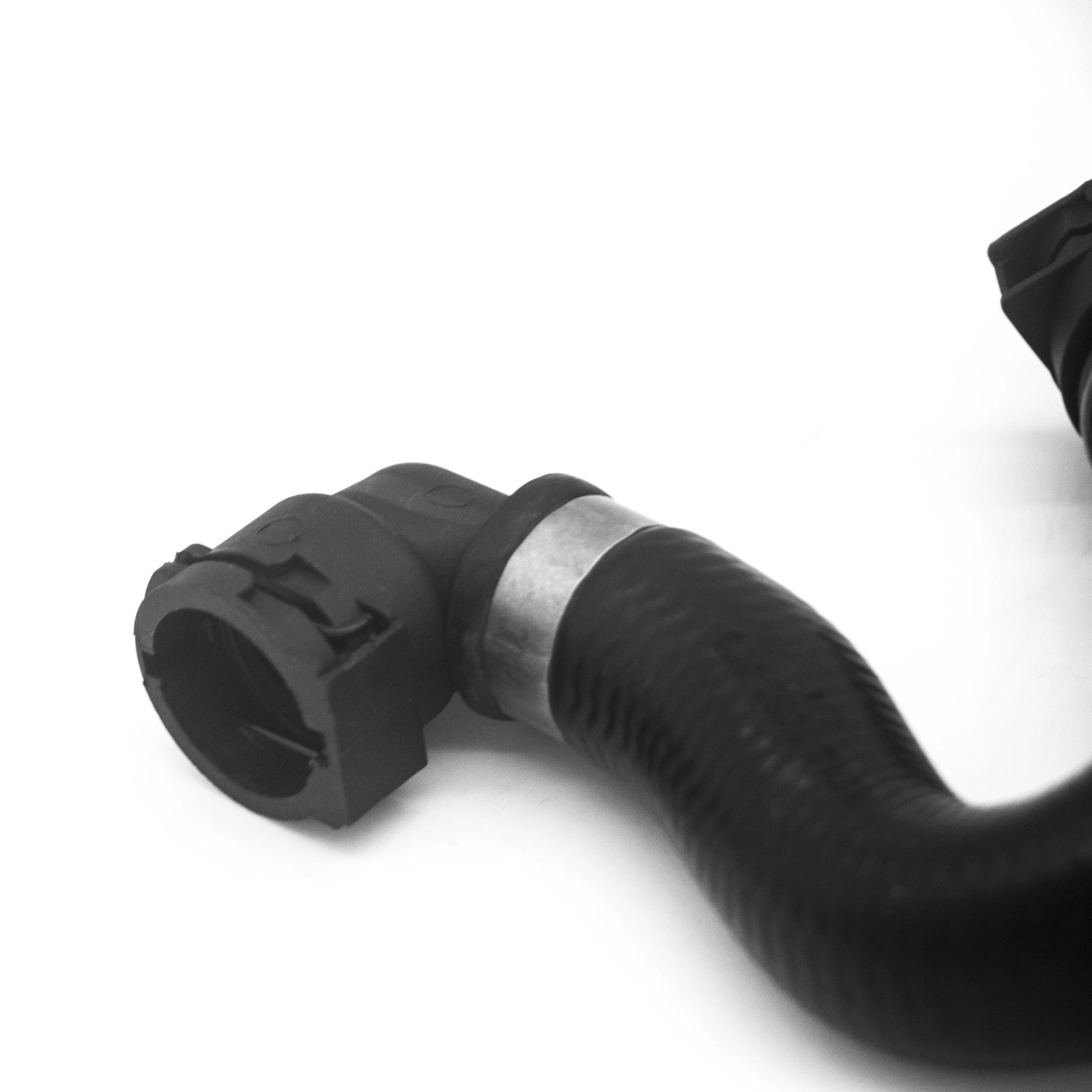 Car Engine Air Conditioning Water Tank Radiator Water Tank Water Pipe E87b MwN46 N43 Heating Device Return Pipe Coolant Hose
Car Engine Air Conditioning Water Tank Radiator Water Tank Water Pipe E87b MwN46 N43 Heating Device Return Pipe Coolant Hose