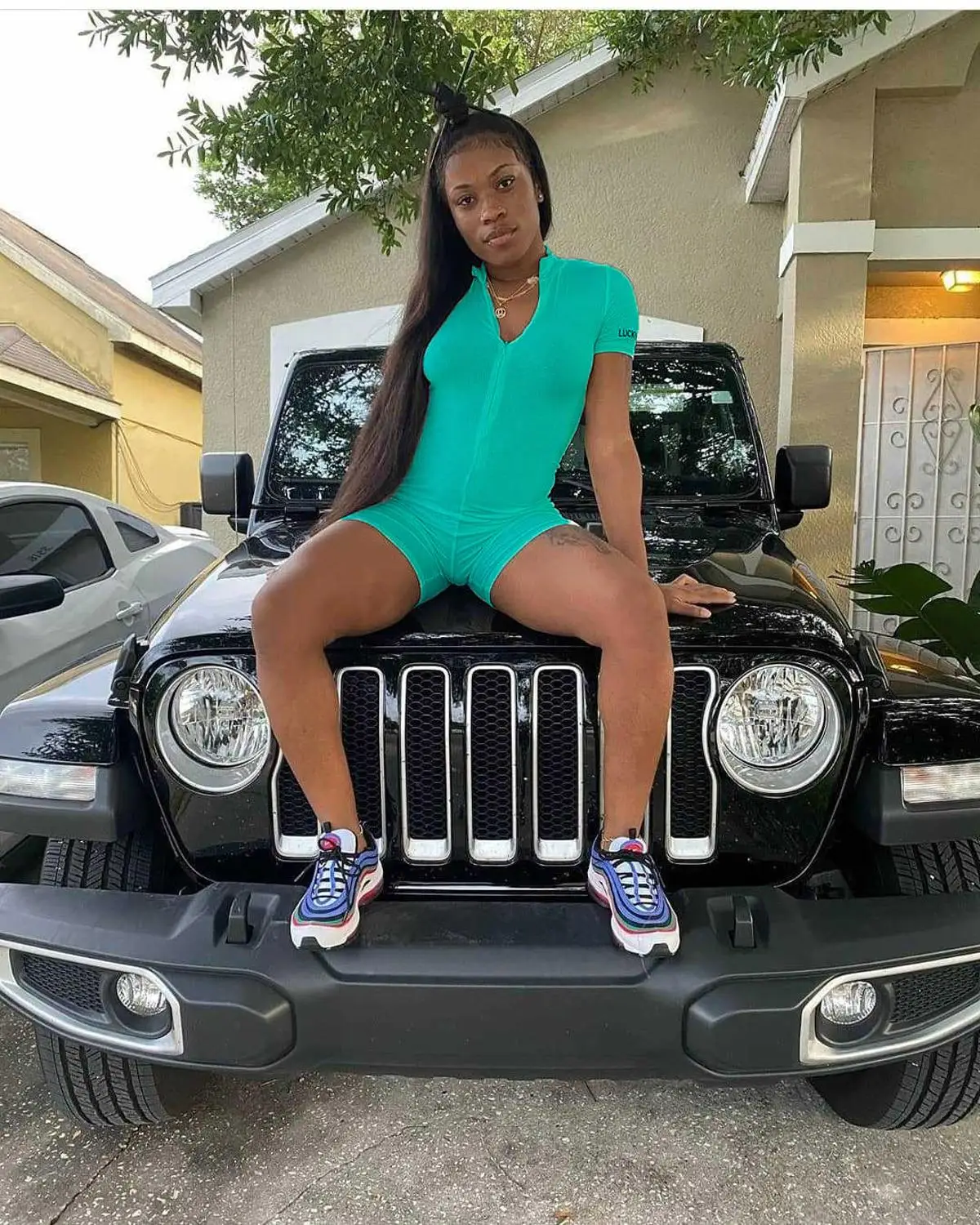 New Arrived 2020 Women Short Sleeves Playsuits Lucky Letter Embroidery Jumpsuit Sexy Zip V-Neck High Elasticity Bodycon Rompsuit
New Arrived 2020 Women Short Sleeves Playsuits Lucky Letter Embroidery Jumpsuit Sexy Zip V-Neck High Elasticity Bodycon Rompsuit