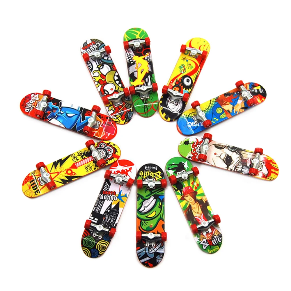 6PCS Mini Skateboard Deck Truck Finger Board Park for Boy Kid Children Gift (Random Color)
6PCS Mini Skateboard Deck Truck Finger Board Park for Boy Kid Children Gift (Random Color)