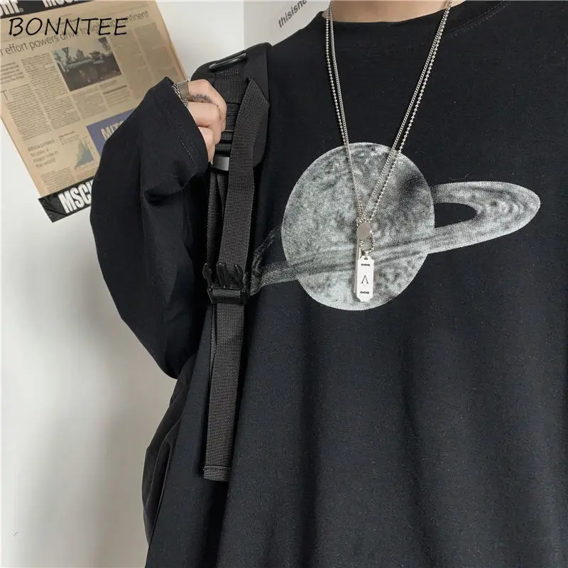 Men Long Sleeve T-shirts Planet Pattern Loose Hipster Casual All-match Korean Style Ulzzang Streetwear Harajuku Male Chic Retro
Men Long Sleeve T-shirts Planet Pattern Loose Hipster Casual All-match Korean Style Ulzzang Streetwear Harajuku Male Chic Retro