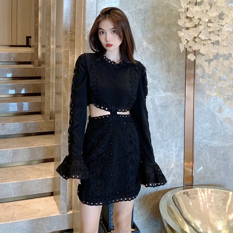 Black Autumn Lace Dress Women Crochet Embroidery Mini Dress Hollow Out Sexy Party Dress Vintage Elegant Runway Buttons D024
Black Autumn Lace Dress Women Crochet Embroidery Mini Dress Hollow Out Sexy Party Dress Vintage Elegant Runway Buttons D024