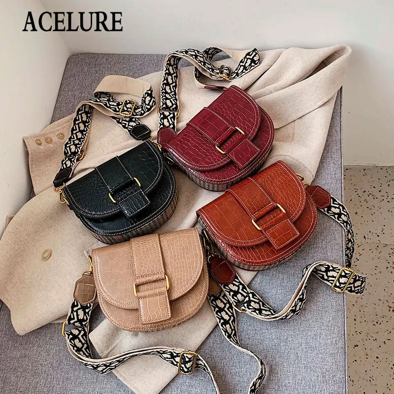 ACELURE Fashion Wide Strap Shoulder Bags for Women Solid Color PU Leather Crossbody Bags for Female Simple Style Ladies Flap Bag
ACELURE Fashion Wide Strap Shoulder Bags for Women Solid Color PU Leather Crossbody Bags for Female Simple Style Ladies Flap Bag