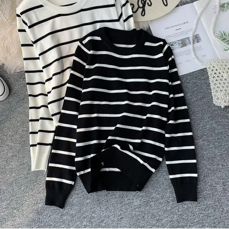 2019 New Women Loose Sweaters Spring Autumn Striped Round Collar Sweater Long Sleeve Warm Knitted Pullover Sweaters cc931
2019 New Women Loose Sweaters Spring Autumn Striped Round Collar Sweater Long Sleeve Warm Knitted Pullover Sweaters cc931