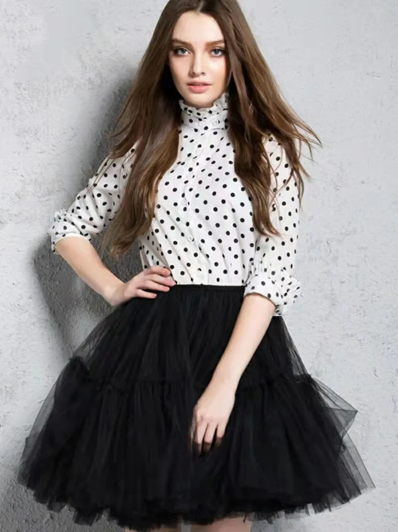 Brand Quality 1970s Tulle Skirt For Women Sweet Black Skirt Fluffy Mesh Hepburn Style Short Drape Retro Lolita Saia Formal Gowns
Brand Quality 1970s Tulle Skirt For Women Sweet Black Skirt Fluffy Mesh Hepburn Style Short Drape Retro Lolita Saia Formal Gowns