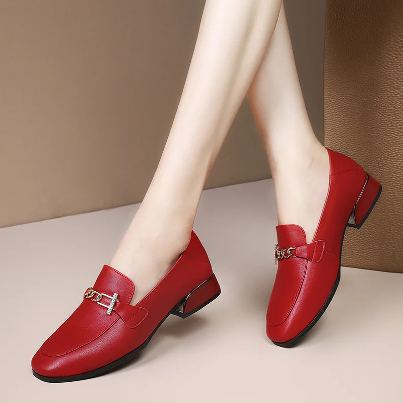 Autumn leather single shoes women's British style casual versatile fashion thick heel low heel shoes casual flat heel
Autumn leather single shoes women's British style casual versatile fashion thick heel low heel shoes casual flat heel