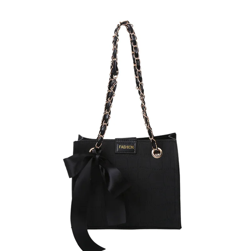 Women's Outing Bags 2020 New Chain Shoulder Bag Ladies Simple Solid Color Messenger Bag All-match Small Square Bag Wallet 
Women's Outing Bags 2020 New Chain Shoulder Bag Ladies Simple Solid Color Messenger Bag All-match Small Square Bag Wallet