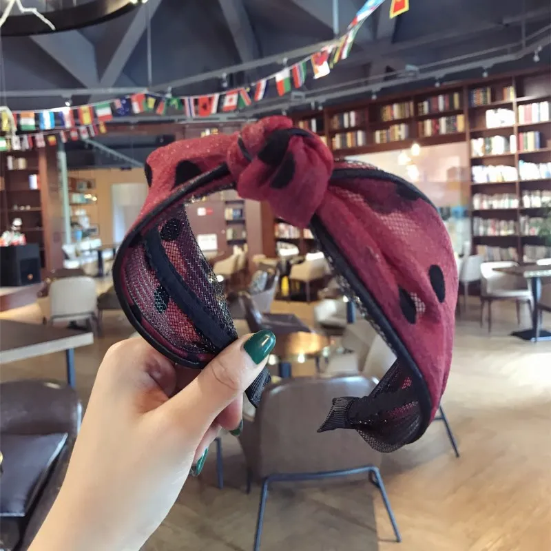 Womens Lace Wave Point Head Hoop Solid Color Cross Knot Women Hair Headband Sweet Headwear Girls Hair Accessories
Womens Lace Wave Point Head Hoop Solid Color Cross Knot Women Hair Headband Sweet Headwear Girls Hair Accessories