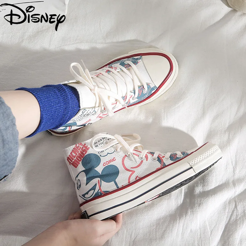 Высокие холщовые кроссовки Disney с Микки Маусом и Минни, обувь для пар, Корейская версия дикой повседневной обуви, женская обувь
Высокие холщовые кроссовки Disney с Микки Маусом и Минни, обувь для пар, Корейская версия дикой повседневной обуви, женская обувь