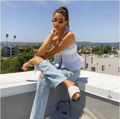 Sexy Women Summer Front Bow knot tied Sleeveless Adjust Spaghetti Strap Ruffled Blouses Crop Tops High Street wear Tops
Sexy Women Summer Front Bow knot tied Sleeveless Adjust Spaghetti Strap Ruffled Blouses Crop Tops High Street wear Tops