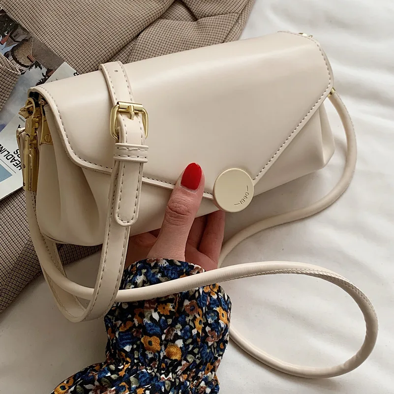European and American high-quality ladies shoulder bags 2021 new women's bags trendy fashion messenger bag underarm small square
European and American high-quality ladies shoulder bags 2021 new women's bags trendy fashion messenger bag underarm small square