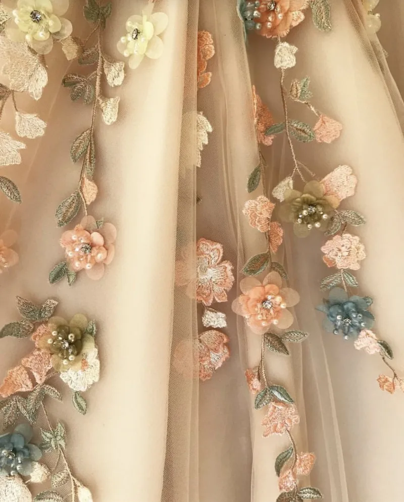 Champagne Split Appliques Flowers Prom Dresses 2021 Women Party Night Long Vestidos Gala Lace Evening Gown A-Line Robe De Soiree 
Champagne Split Appliques Flowers Prom Dresses 2021 Women Party Night Long Vestidos Gala Lace Evening Gown A-Line Robe De Soiree