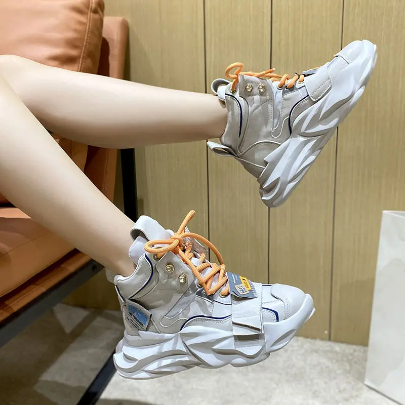 2021 Autumn and Winter New Genuine Leather Color Dad Shoes Women's High-Top Platform Lace-up Platform Leisure Sneakers women
2021 Autumn and Winter New Genuine Leather Color Dad Shoes Women's High-Top Platform Lace-up Platform Leisure Sneakers women