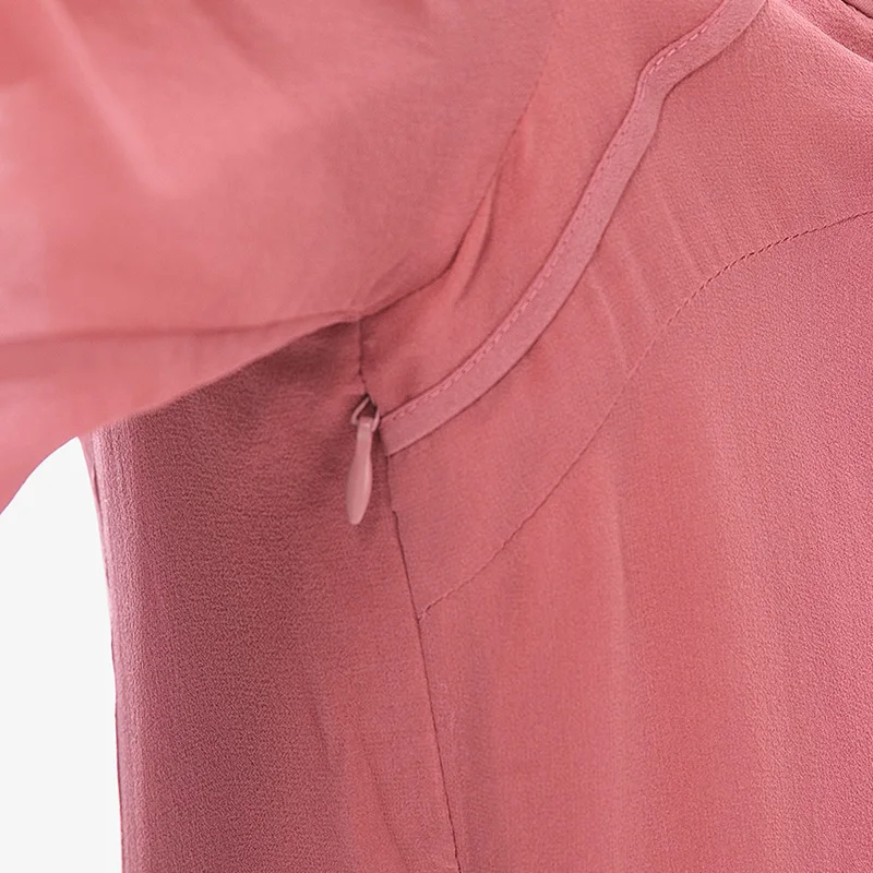 VOA Silk Round-necked Stiletto Pearl Disc Buckle Perspective Five-sleeve Fake Two Classic Embroidered Citi Robe Skirt AJ59
VOA Silk Round-necked Stiletto Pearl Disc Buckle Perspective Five-sleeve Fake Two Classic Embroidered Citi Robe Skirt AJ59