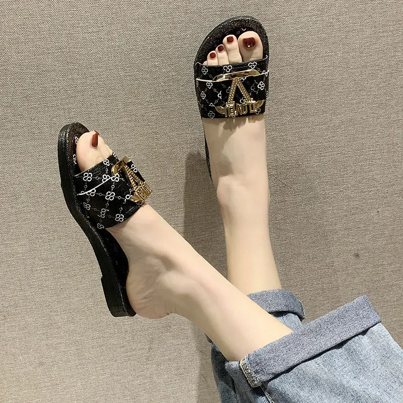 New letter women's sandals casual shoes sandals beach shoes fashion wear flat shoes indoor non-slip flat bottom flip flops shoes
New letter women's sandals casual shoes sandals beach shoes fashion wear flat shoes indoor non-slip flat bottom flip flops shoes