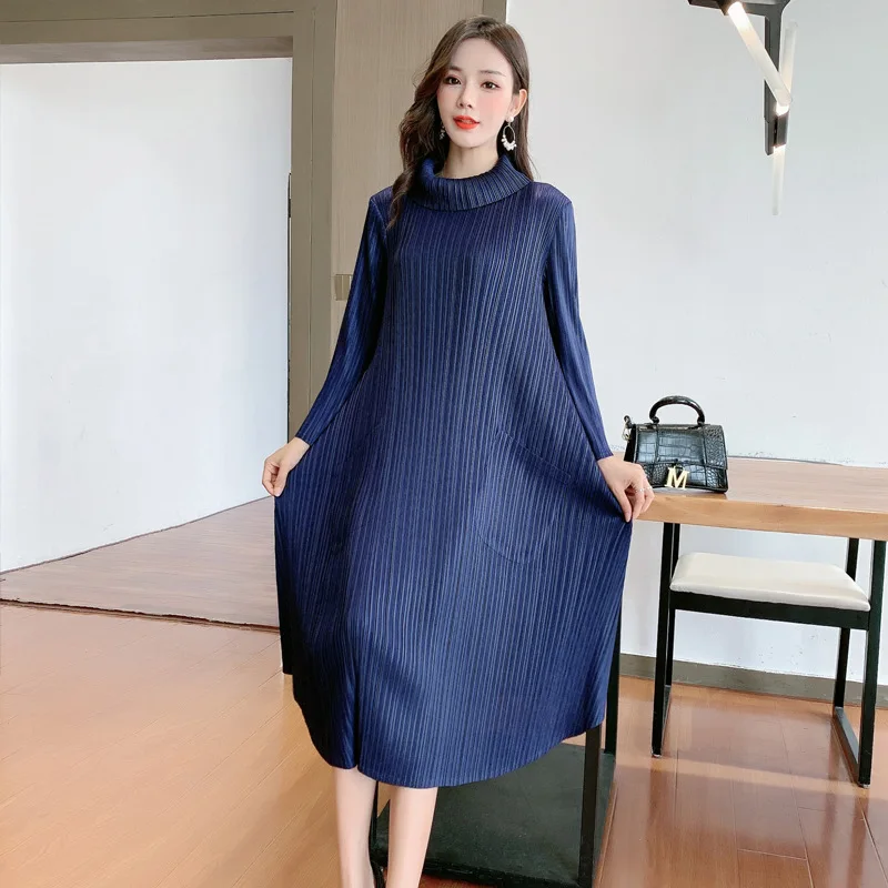 New Women's Autumn And Winter High Collar Casual Loose Pocket Long Sleeve Solid Pleated French Dress
New Women's Autumn And Winter High Collar Casual Loose Pocket Long Sleeve Solid Pleated French Dress