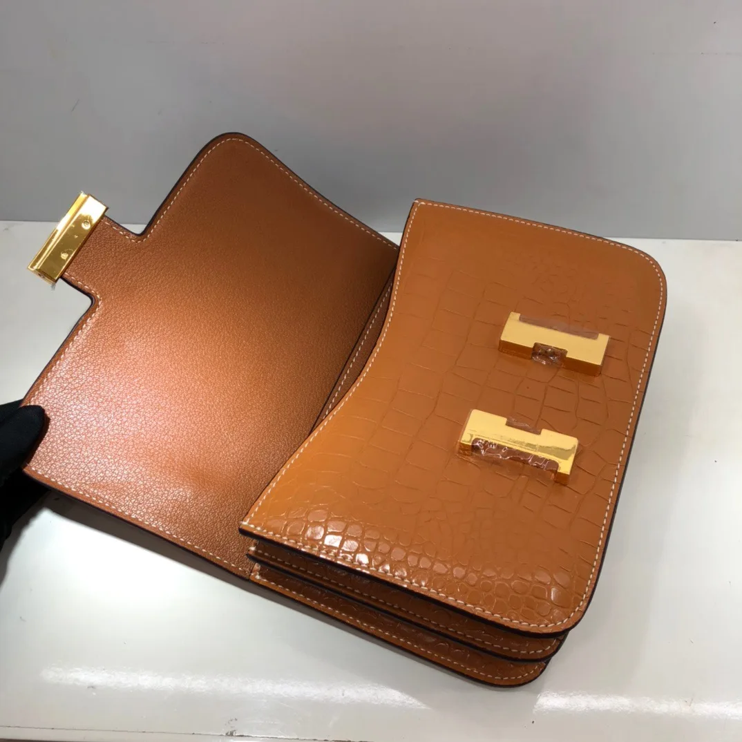 The New Style Fashion Women Top Handbag One Shoulder And Crossbody Bag Genuine Cow Leather 2021 8color 25cm 28cm
The New Style Fashion Women Top Handbag One Shoulder And Crossbody Bag Genuine Cow Leather 2021 8color 25cm 28cm