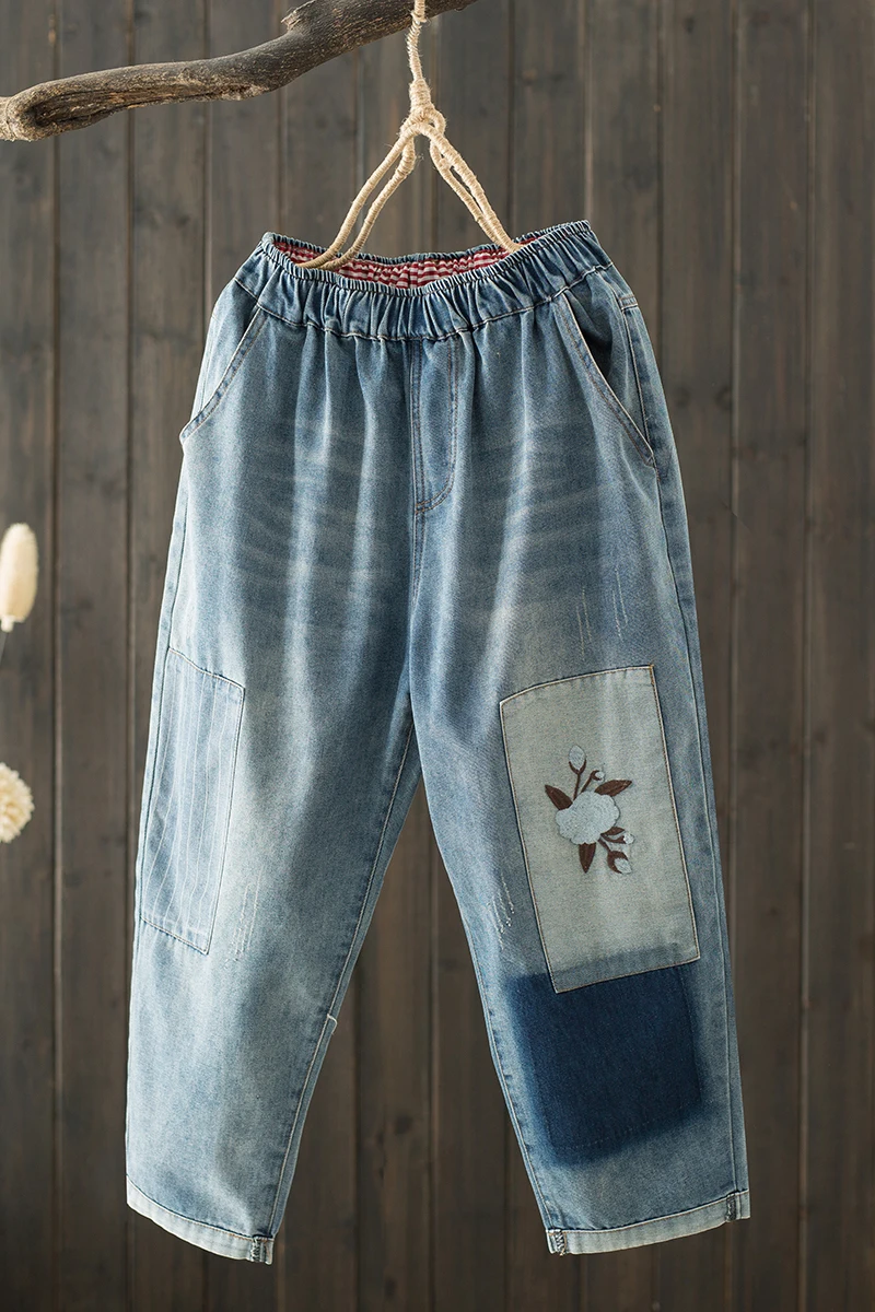 Vintage Jeans Woman Summer 2021 High Waist Calf-Length Denim Pants Embroidery Floral Print Jeans for Women Jean Femme
Vintage Jeans Woman Summer 2021 High Waist Calf-Length Denim Pants Embroidery Floral Print Jeans for Women Jean Femme