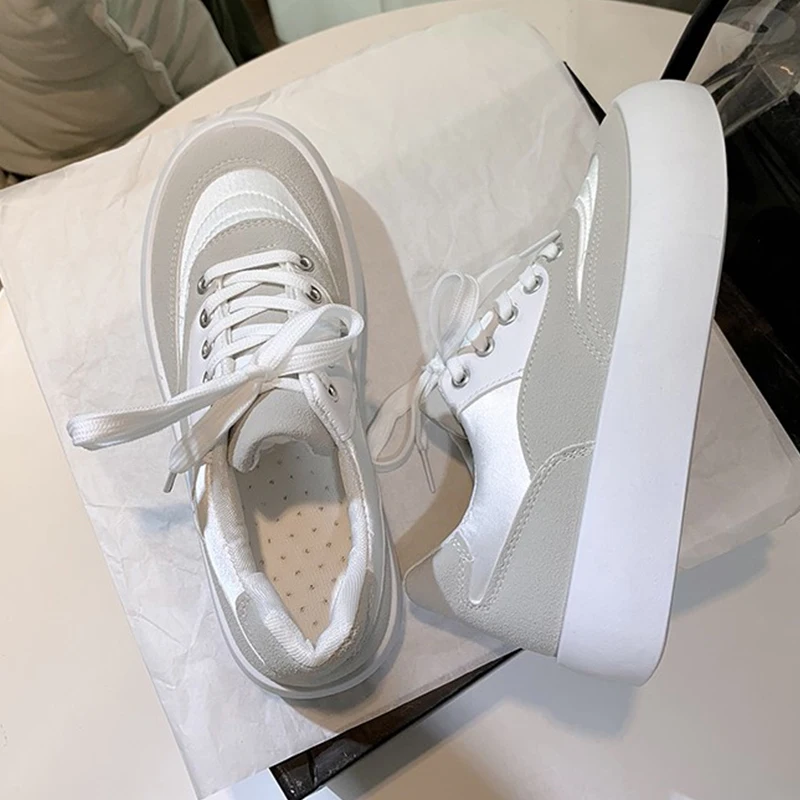 2021 Spring Women Chunky Platform Sneakers Autumn Comfortable Suede Flats Sport Canvas Thick Soles Fashion White Sneaker AE-36
2021 Spring Women Chunky Platform Sneakers Autumn Comfortable Suede Flats Sport Canvas Thick Soles Fashion White Sneaker AE-36