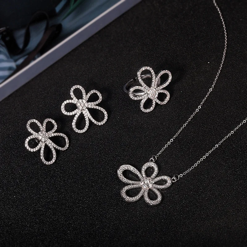 Sterling Silver 925 Necklace Pendant for Woemn Diamond Christmas Silver 925 Jewelry Chains Bijoux Femme Bizuteria Pendant Charms
Sterling Silver 925 Necklace Pendant for Woemn Diamond Christmas Silver 925 Jewelry Chains Bijoux Femme Bizuteria Pendant Charms