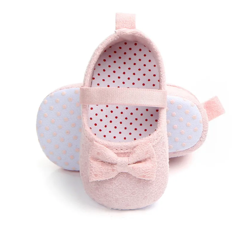 Fashion Baby Shoes Boy Girl Dot Bow-Knot Solid Cotton Soft Sole Warm Fur Crib Shoes 
Fashion Baby Shoes Boy Girl Dot Bow-Knot Solid Cotton Soft Sole Warm Fur Crib Shoes