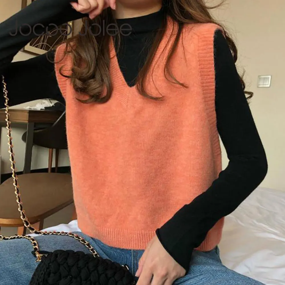 V Neck Knitted Vest Women's Sweater Spring Autumn Korean Loose Wild Sweater Vest Sleeveless Pullover Oversized Pull Femme Hiver
V Neck Knitted Vest Women's Sweater Spring Autumn Korean Loose Wild Sweater Vest Sleeveless Pullover Oversized Pull Femme Hiver