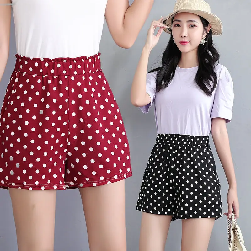 2020 new wave point Plaid Shorts women's summer high waist thin versatile loose hot pants large wide leg casual pants[Finished
2020 new wave point Plaid Shorts women's summer high waist thin versatile loose hot pants large wide leg casual pants[Finished