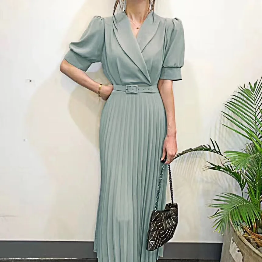 Women Plus Size Dress Loose Solid V-Neck Dress Women Short Sleeve Pleated Party Dresses Elegant Sashes Ladies Dresses ropa mujer
Women Plus Size Dress Loose Solid V-Neck Dress Women Short Sleeve Pleated Party Dresses Elegant Sashes Ladies Dresses ropa mujer
