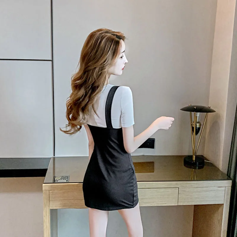 Summer Women's Set All-match Solid Color Bottoming Long-sleeved Round Neck Top + High Waist Thin Strap Short Skirt Sets GX218
Summer Women's Set All-match Solid Color Bottoming Long-sleeved Round Neck Top + High Waist Thin Strap Short Skirt Sets GX218