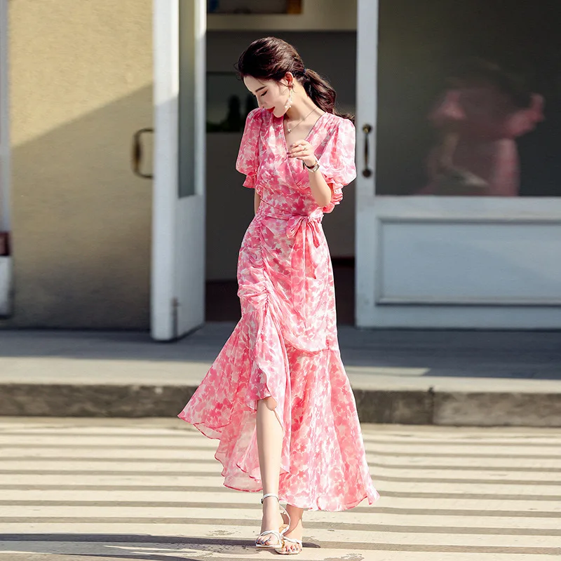 2 Pieces Sets Chiffon Summer Dress Pink Tops Bandage Bodycon Floral Mermaid Long Skirts Womens Dress Sexy Party Korean Clothes
2 Pieces Sets Chiffon Summer Dress Pink Tops Bandage Bodycon Floral Mermaid Long Skirts Womens Dress Sexy Party Korean Clothes